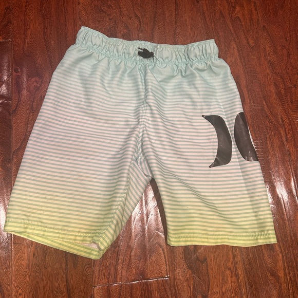 3 pairs-Jurassic World Boys Swim Shorts & wonder nation multi color & Hurley - Picture 6 of 6